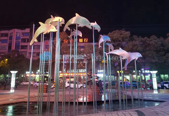 淺談鄭州雕塑廠家在雕塑設(shè)計(jì)時需要注意的地方(圖1)