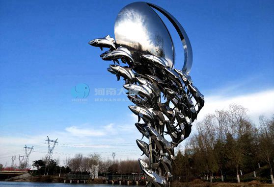 鄭州雕塑制作廠家來(lái)講述城市雕塑分類(圖1)